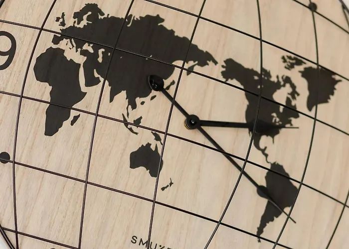 Praga With Parking By Renters Varšava