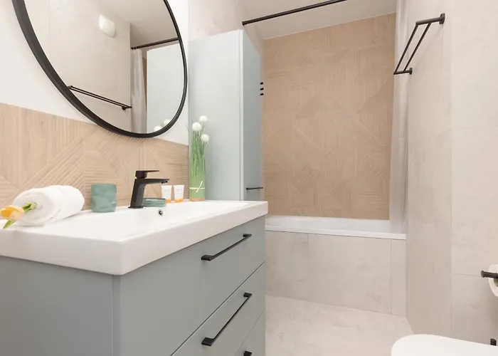 Praga With Parking By Renters *